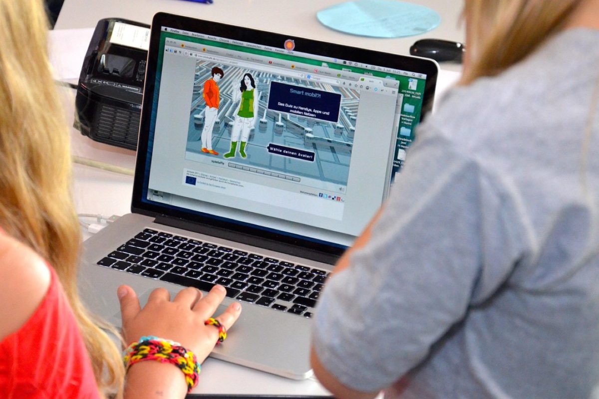 Airbnb ou Booking.com : choisir pour une location de court séjour