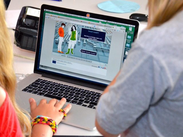 Airbnb ou Booking.com : choisir pour une location de court séjour