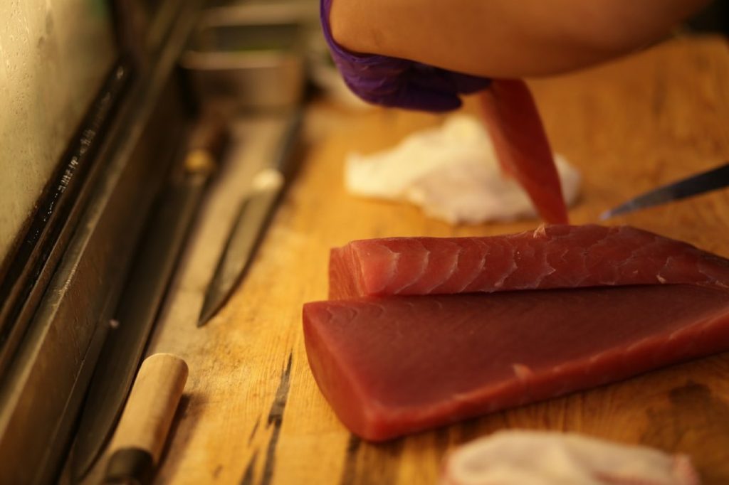 Bien choisir ses couteaux de cuisine : les 3 essentiels