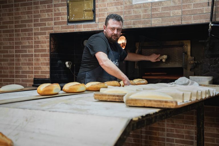 Pain maison sans machine : 3 méthodes