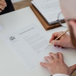 Couvre-feu à Paris : quelles conséquences financières pour les mariages en 2026 ?